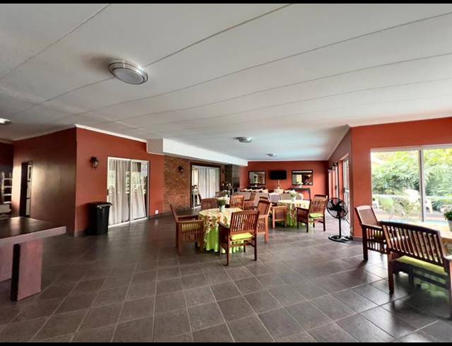 12 BEDROOM HOUSE FOR SALE IN HAYFIELDS